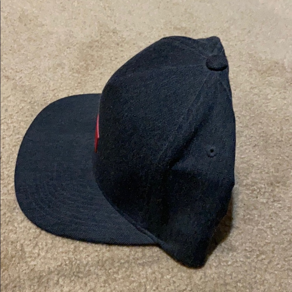 Volcom SnapBack - Picture 6 of 7